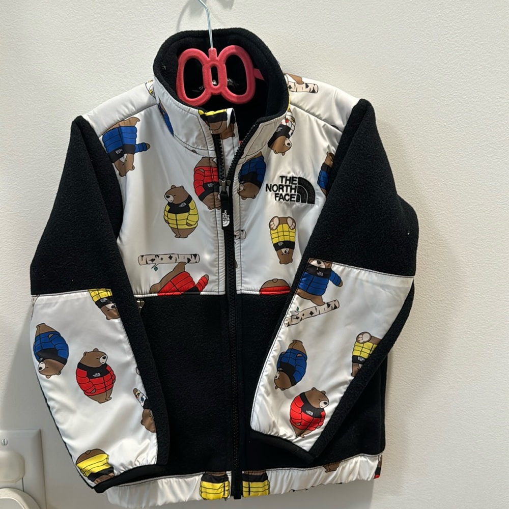 The North Face Kids’ Denali Jacket NUPTSE BEARS PRINT- 3T - LIKE NEW!